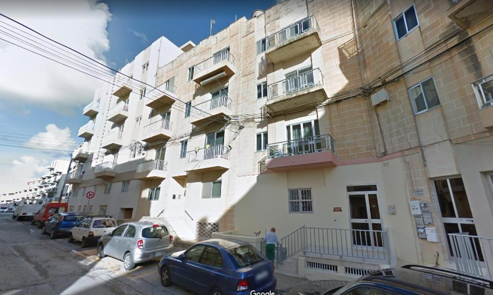 Kennedy Court - Prime Location - Bus Terminus Apartment St. Paul's Bay Exterior photo